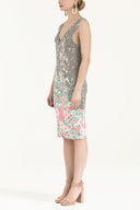 Beyaz Desenli v yaka triko elbise 28473