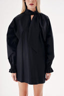 Siyah Yüksek yaka bağlamalı bol kesim mini gömlek elbise 94462