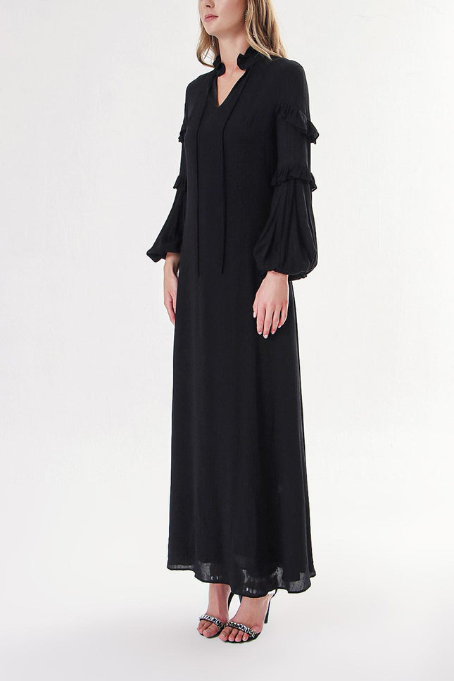 Siyah Yakası Ve Kolları Büzgülü Uzun Elbise 94127