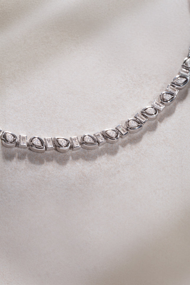 Silver 925 sterling silver asymmetric stone detailed necklace 11
