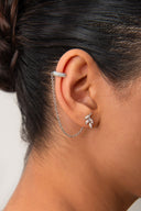 Gümüş Zincirli ve kristal taş detaylı 925 ayar gümüş kıkırdak küpe 46