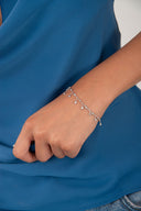 Gümüş Sallantılı ve damla formlu kristal taş detaylı 925 ayar gümüş bileklik 120