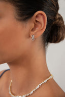 Gümüş Kristal taş süslemeli halka tasarım detaylı 925 ayar gümüş küpe 108