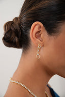 Altın Zincir halka ve kristal taş detaylı 925 ayar gümüş küpe 110