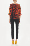 Kırmızı Desenli kayık yaka bluz 19181