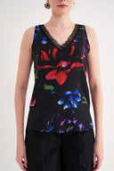 Siyah Baskı DANTEL DEYATLI V YAKA İPEK BLUZ  19479