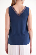 Çivit DANTEL DEYATLI V YAKA İPEK BLUZ  19479