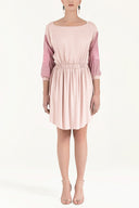 Pembe Nakışlı beli lastikli viskon mini  elbise 92096