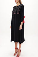 Siyah Süs dikişli bol kesim midi elbise 92280