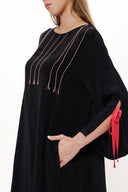 Siyah Süs dikişli bol kesim midi elbise 92280