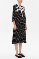 Siyah Düğmeli fırfır şeritli bol kesim midi elbise 92806