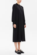 Siyah Kollu detaylı salaş midi  elbise 93052