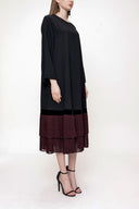 Siyah Kırmızı Pileli bol kesim elbise 93703