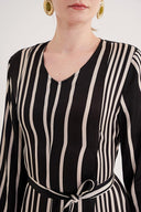 Çizgili Bol kesim kemerli elbise 94697