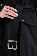 Siyah Fermuarlı ve kapişonlu kemerli trençkot 20408